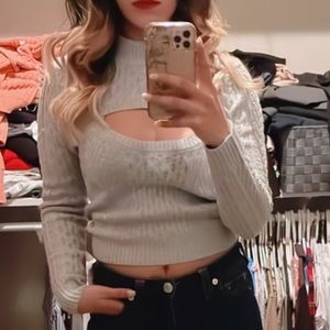 Grey top 2 piece with bib